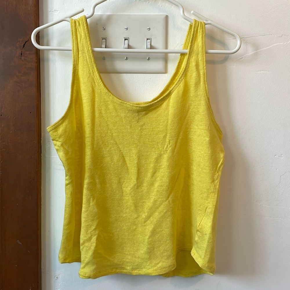 Women’s Banana Republic Casual Yellow Tank Top